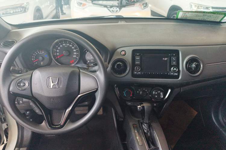 Used Honda XR-V 2015 1.5L LXi CVT Classic Edition Interior 3