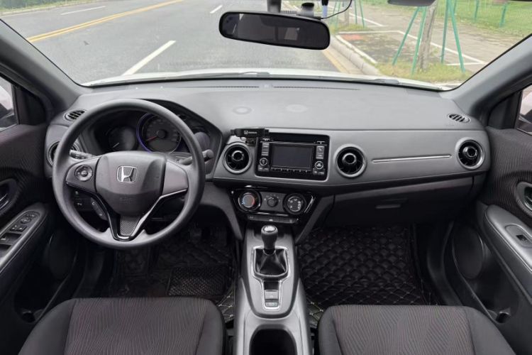 Used Honda XR-V 2015 1.5L LXi Manual Classic Edition Interior 3