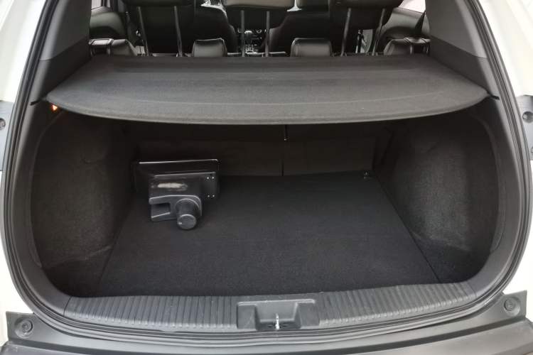Used Honda XR-V 2015 1.5L LXi CVT Classic Edition Interior 4