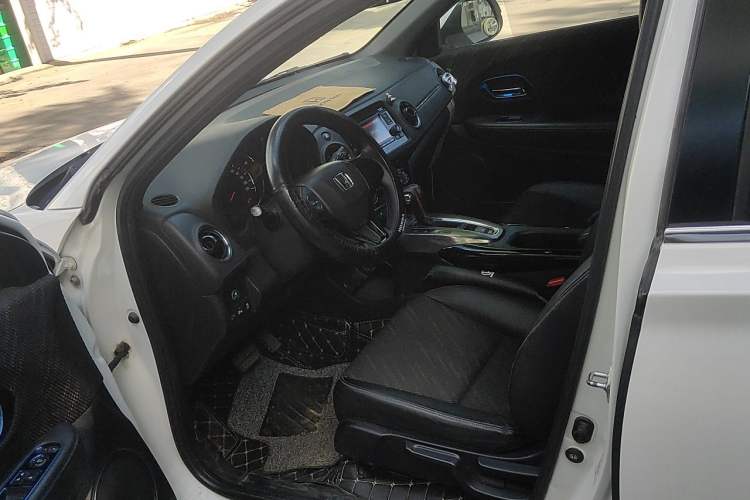 Used Honda XR-V 2015 1.8L EXi CVT Comfort Version Left Front Seat