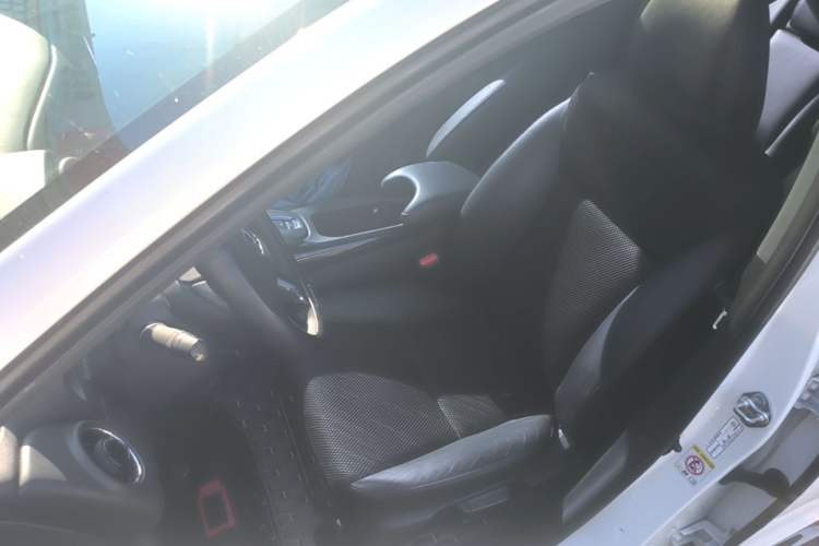 Used Honda XR-V 2015 1.8L EXi CVT Comfort Version Left Front Seat