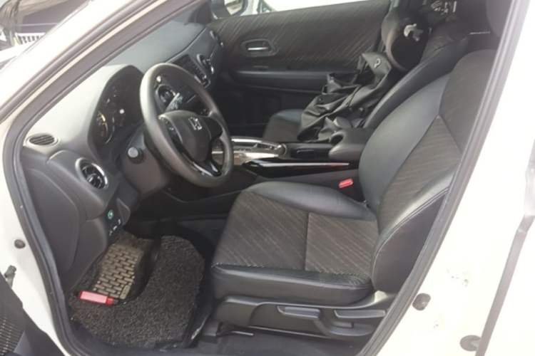Used Honda XR-V 2015 1.8L EXi CVT Comfort Version Left Front Seat