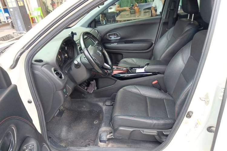 Used Honda XR-V 2015 1.8L VTi CVT Luxury Edition Left Front Seat