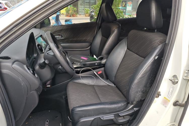 Used Honda XR-V 2015 1.8L EXi CVT Comfort Version Left Front Seat