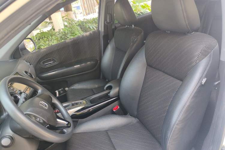 Used Honda XR-V 2015 1.8L EXi CVT Comfort Version Left Front Seat