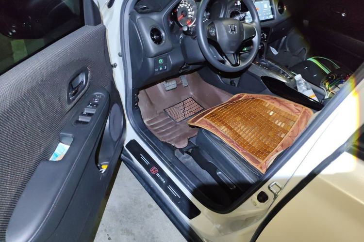 Used Honda XR-V 2015 1.8L EXi CVT Comfort Version Left Front Seat