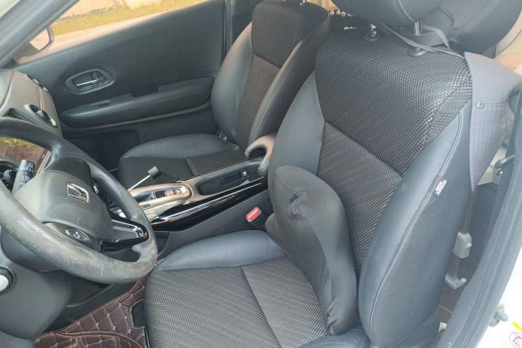 Used Honda XR-V 2015 1.8L EXi CVT Comfort Version Left Front Seat