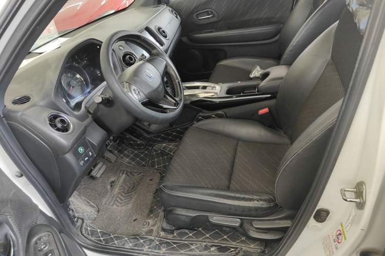 Used Honda XR-V 2015 1.8L EXi CVT Comfort Version Left Front Seat