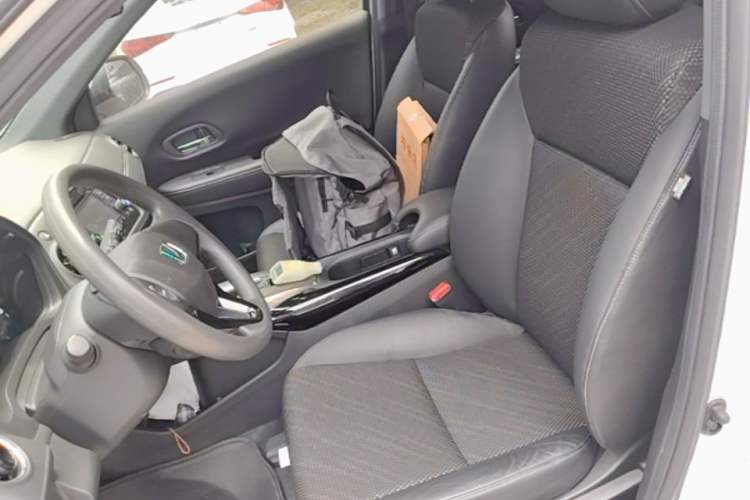 Used Honda XR-V 2015 1.8L EXi CVT Comfort Version Left Front Seat