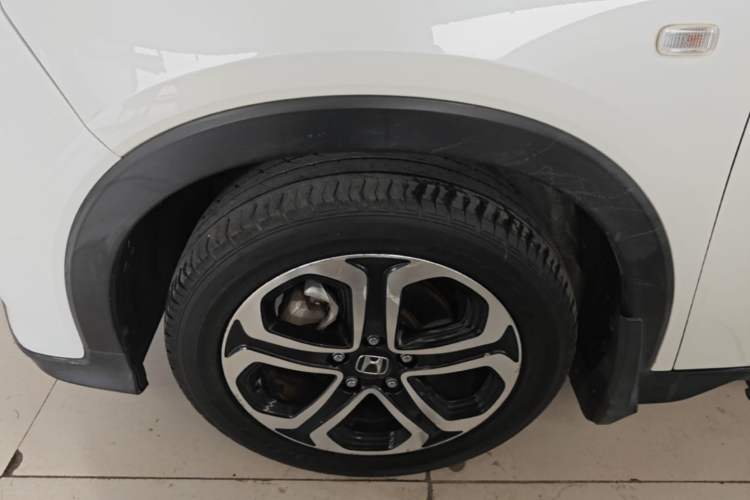 Used Honda XR-V 2015 1.8L EXi CVT Comfort Version Left Front Wheel Hub