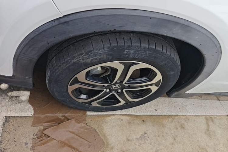 Used Honda XR-V 2015 1.8L EXi CVT Comfort Version Left Front Wheel Hub