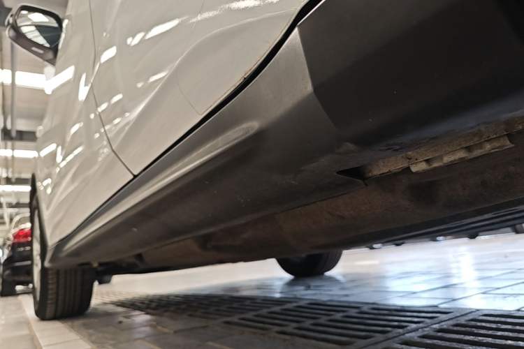 Used Honda XR-V 2015 1.5L LXi CVT Classic Edition Left Side Sill