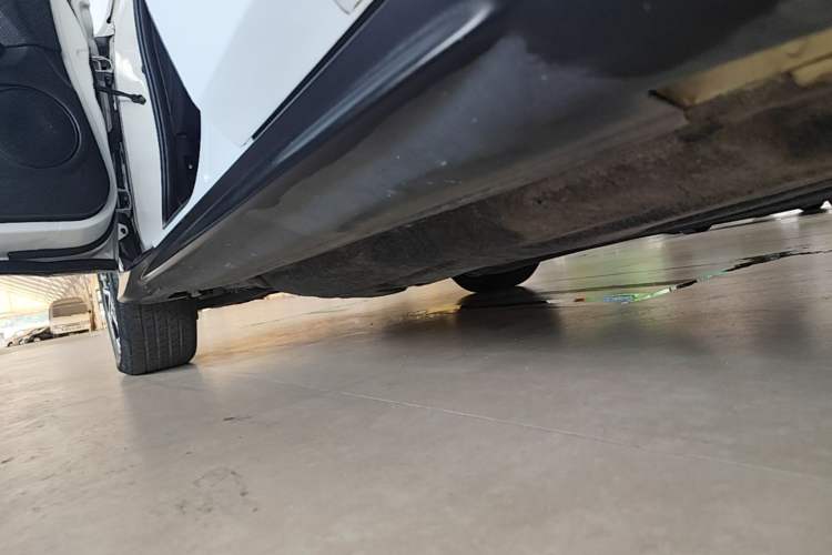 Used Honda XR-V 2015 1.8L EXi CVT Comfort Version Left Side Sill