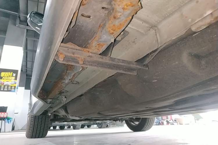 Used Honda XR-V 2015 1.8L VTi CVT Luxury Edition Left Side Sill