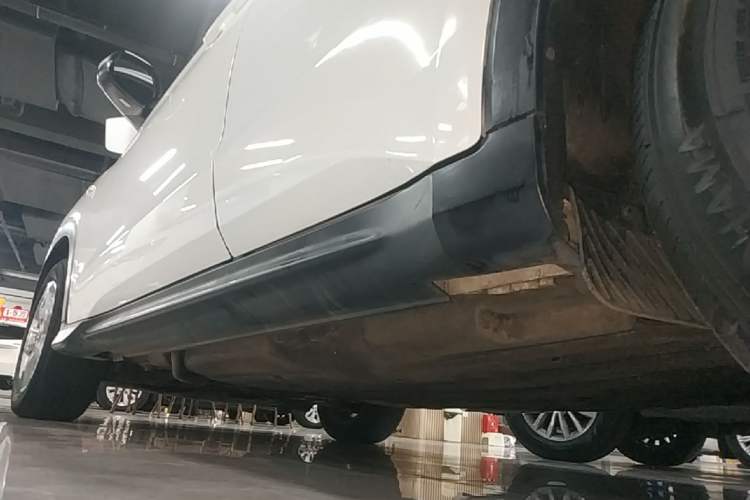 Used Honda XR-V 2015 1.5L LXi CVT Classic Edition Left Side Sill
