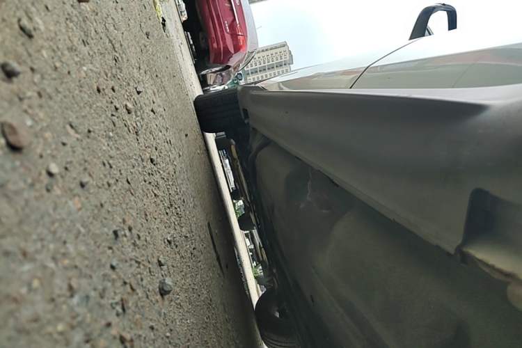 Used Honda XR-V 2015 1.5L LXi CVT Classic Edition Left Side Sill