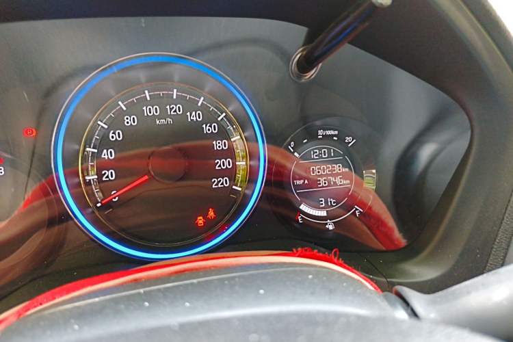 Used Honda XR-V 2015 1.8L EXi Manual Comfort Edition Odometer Close Up