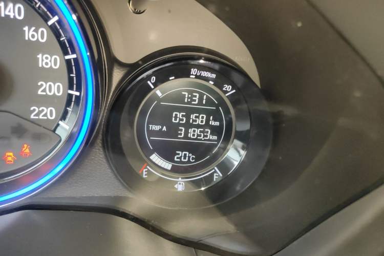 Used Honda XR-V 2015 1.8L EXi CVT Comfort Version Odometer Close Up