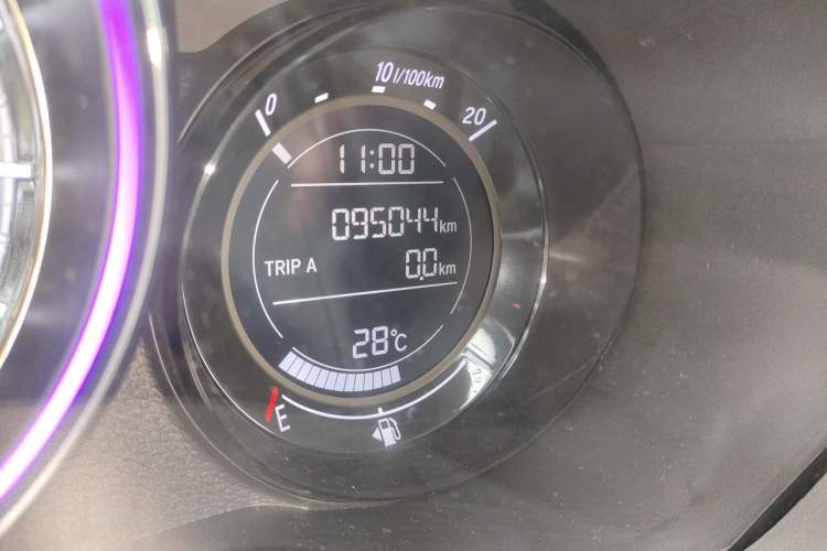 Used Honda XR-V 2015 1.5L LXi Manual Classic Edition Odometer Close Up