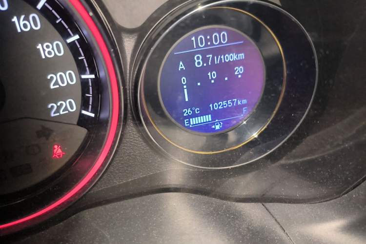 Used Honda XR-V 2015 1.8L VTi CVT Luxury Edition Odometer Close Up