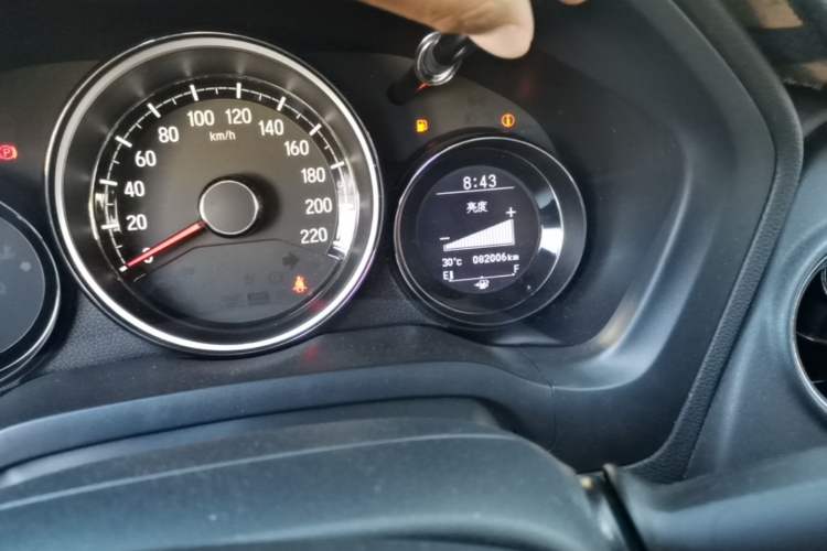 Used Honda XR-V 2015 1.8L VTi CVT Luxury Edition Odometer Close Up