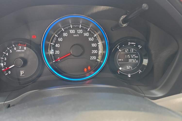 Used Honda XR-V 2015 1.8L EXi CVT Comfort Version Odometer Close Up