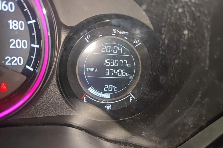 Used Honda XR-V 2015 1.5L LXi Manual Classic Edition Odometer Close Up