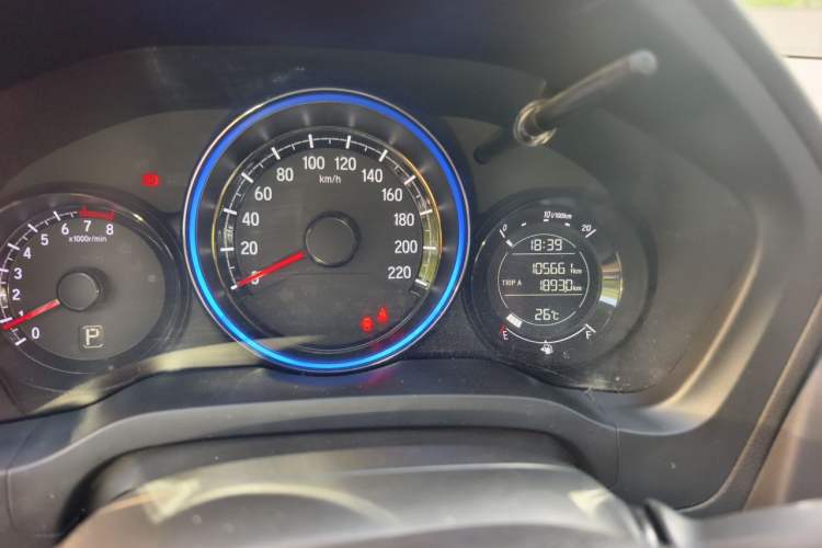 Used Honda XR-V 2015 1.5L LXi CVT Classic Edition Odometer Close Up
