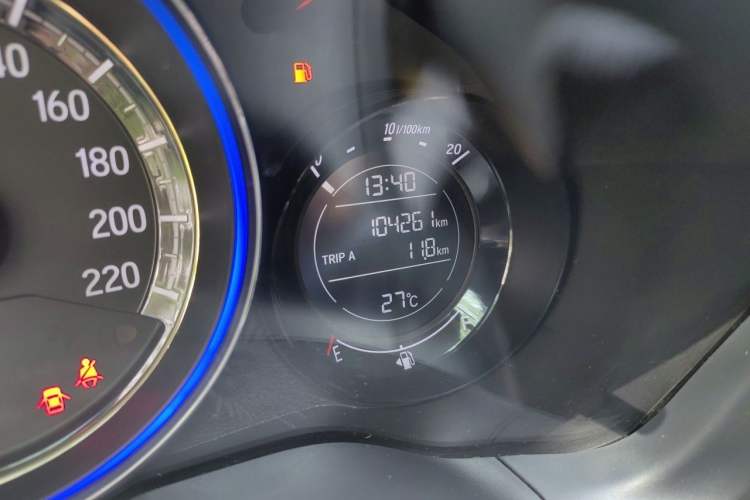 Used Honda XR-V 2015 1.5L LXi CVT Classic Edition Odometer Close Up