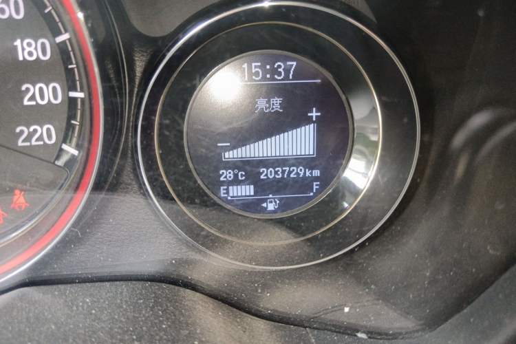 Used Honda XR-V 2015 1.8L VTi CVT Luxury Edition Odometer Close Up