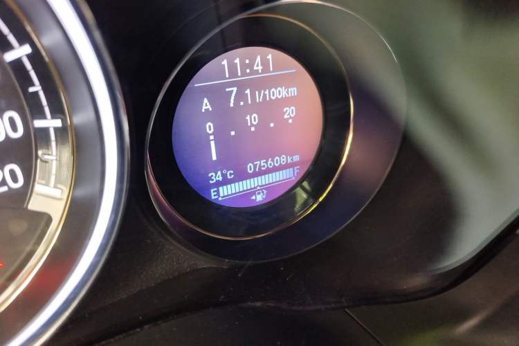 Used Honda XR-V 2015 1.8L VTi CVT Luxury Edition Odometer Close Up