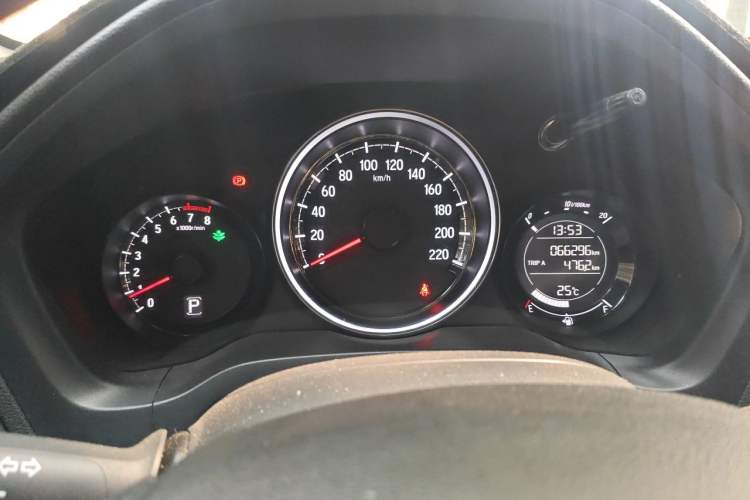 Used Honda XR-V 2015 1.8L EXi CVT Comfort Version Odometer Close Up