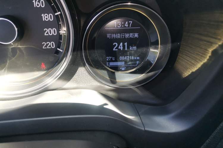 Used Honda XR-V 2015 1.8L VTi CVT Luxury Edition Odometer Close Up