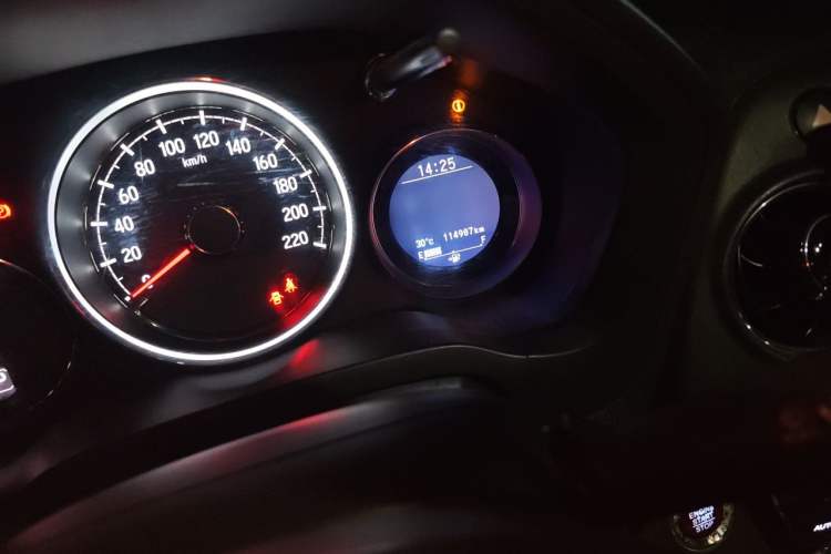 Used Honda XR-V 2015 1.8L VTi CVT Luxury Edition Odometer Close Up