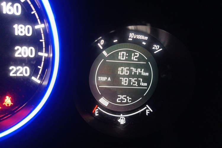 Used Honda XR-V 2015 1.8L EXi Manual Comfort Edition Odometer Close Up