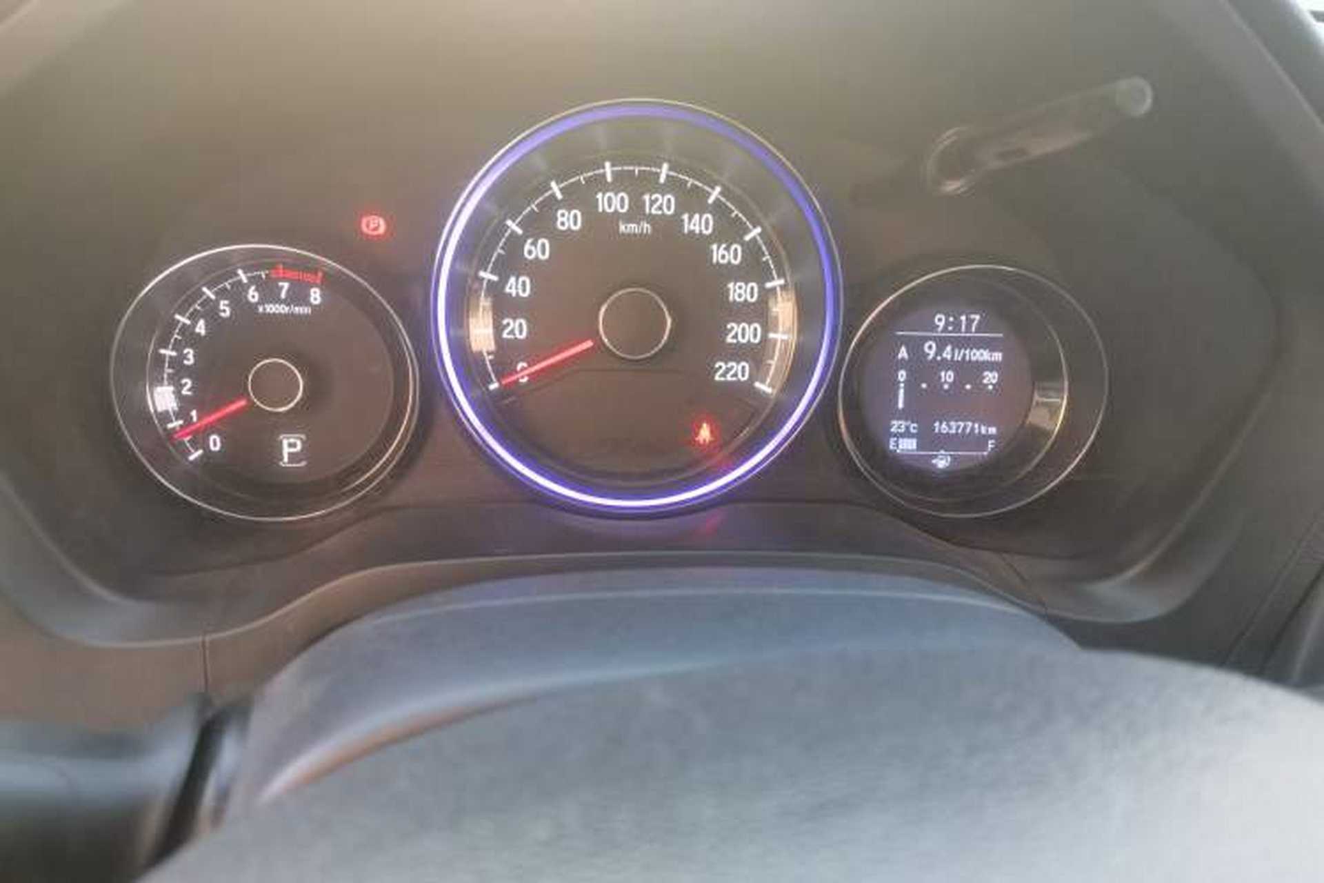 Used Honda XR-V 2015 1.8L VTi CVT Luxury Edition Odometer Close Up
