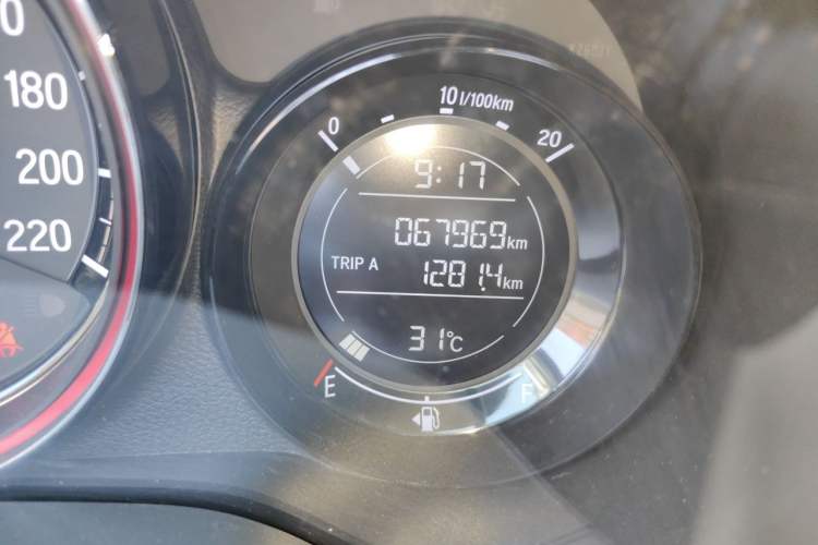 Used Honda XR-V 2015 1.8L EXi CVT Comfort Version Odometer Close Up