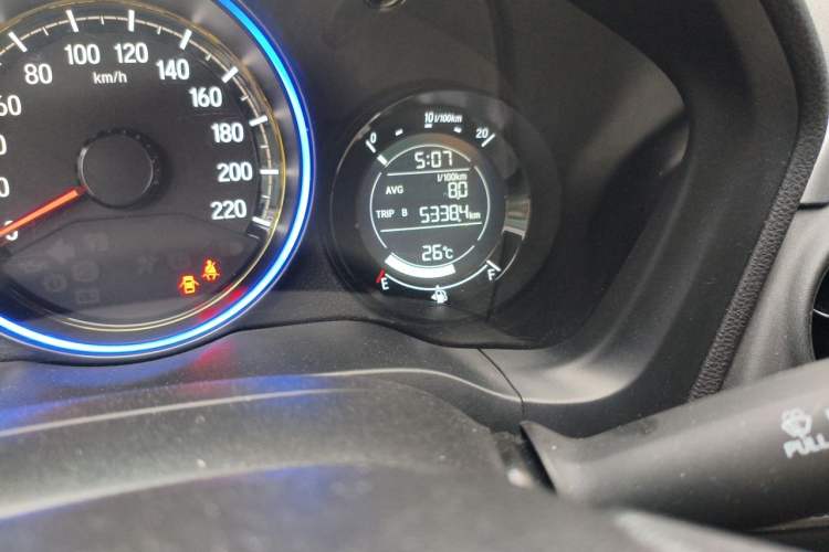 Used Honda XR-V 2015 1.5L LXi CVT Classic Edition Odometer Close Up
