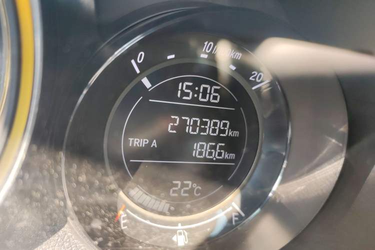 Used Honda XR-V 2015 1.8L EXi Manual Comfort Edition Odometer Close Up