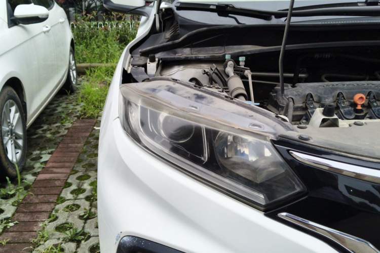 Used Honda XR-V 2015 1.8L EXi CVT Comfort Version Right Front Headlight