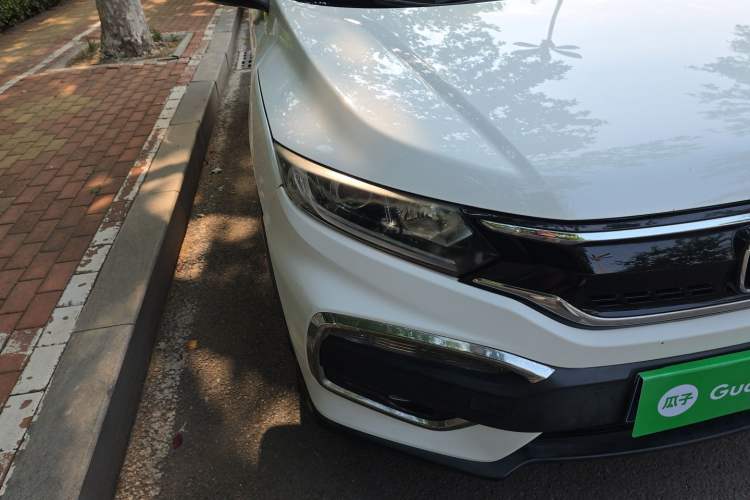 Used Honda XR-V 2015 1.8L EXi CVT Comfort Version Right Front Headlight