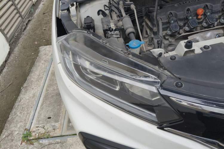 Used Honda XR-V 2015 1.8L EXi CVT Comfort Version Right Front Headlight