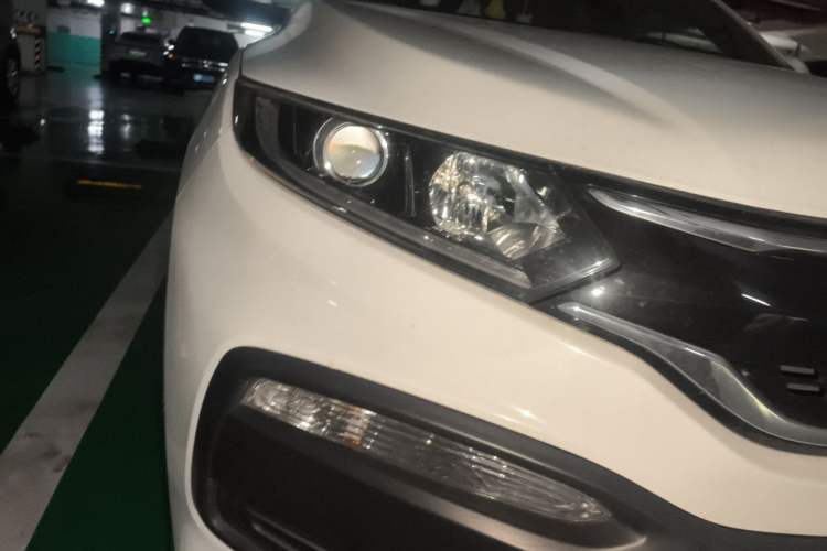 Used Honda XR-V 2015 1.8L VTi CVT Luxury Edition Right Front Headlight