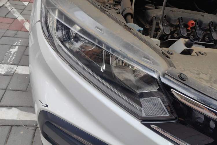 Used Honda XR-V 2015 1.8L EXi CVT Comfort Version Right Front Headlight