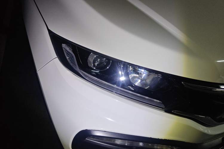 Used Honda XR-V 2015 1.8L VTi CVT Luxury Edition Right Front Headlight