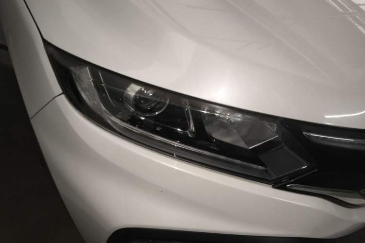 Used Honda XR-V 2015 1.8L EXi CVT Comfort Version Right Front Headlight