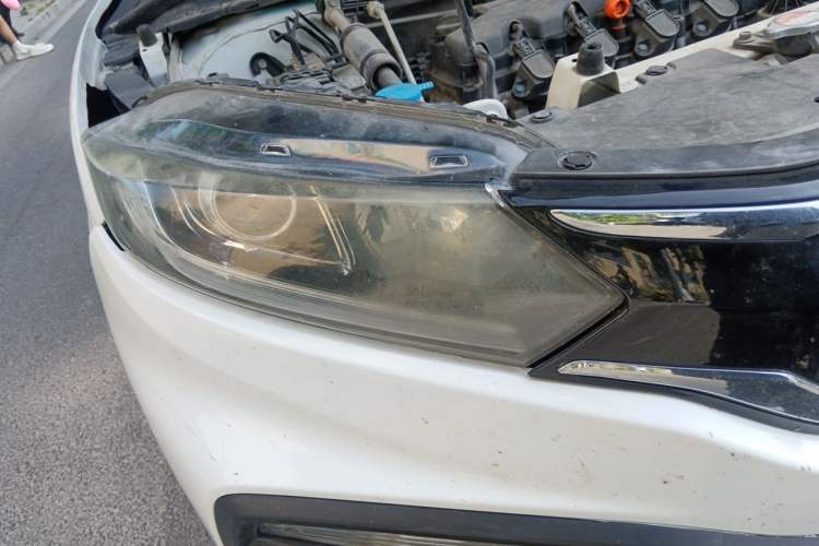 Used Honda XR-V 2015 1.8L VTi CVT Luxury Edition Right Front Headlight