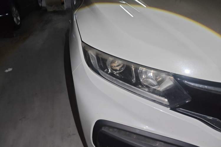 Used Honda XR-V 2015 1.8L EXi CVT Comfort Version Right Front Headlight