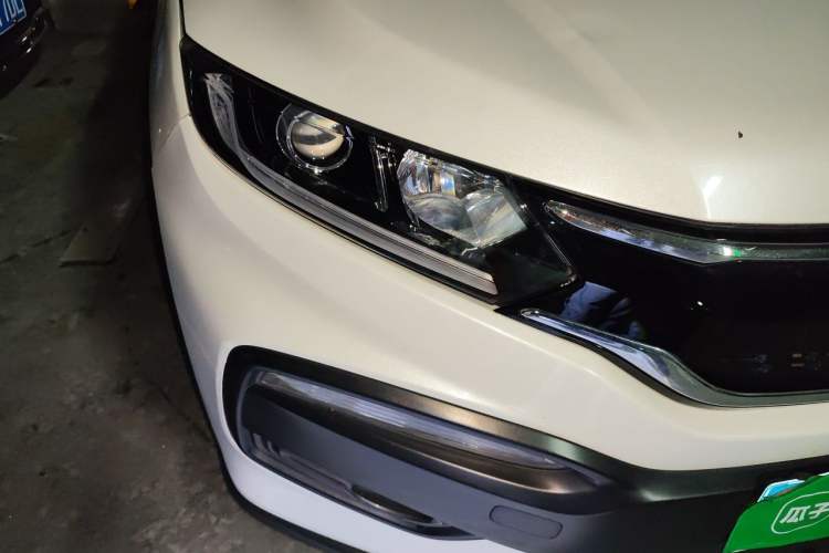 Used Honda XR-V 2015 1.8L EXi CVT Comfort Version Right Front Headlight