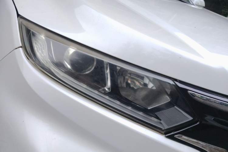 Used Honda XR-V 2015 1.8L EXi Manual Comfort Edition Right Front Headlight